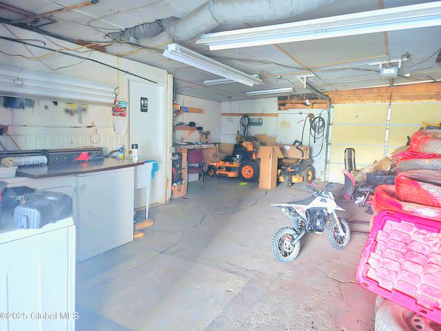 1904 Broadway, Watervliet, NY 12189