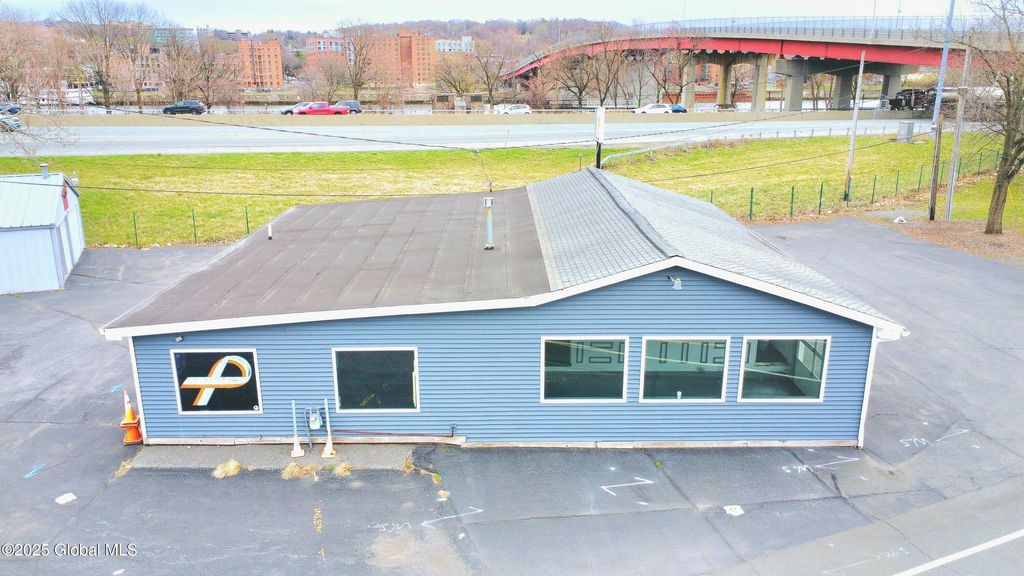 1904 Broadway, Watervliet, NY 12189