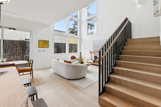 1523 Stuart, Berkeley, CA 94703