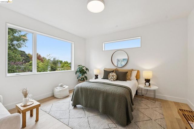 1523 Stuart, Berkeley, CA 94703