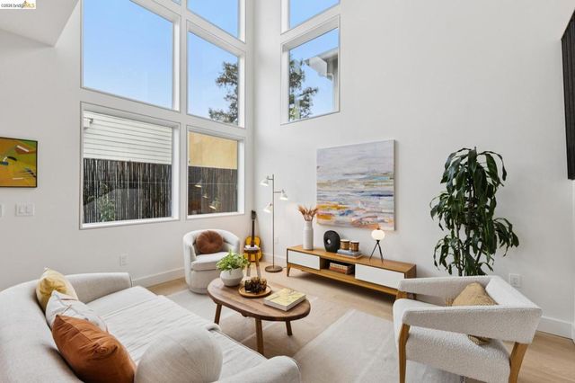 1523 Stuart, Berkeley, CA 94703
