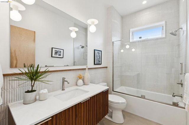 1523 Stuart, Berkeley, CA 94703