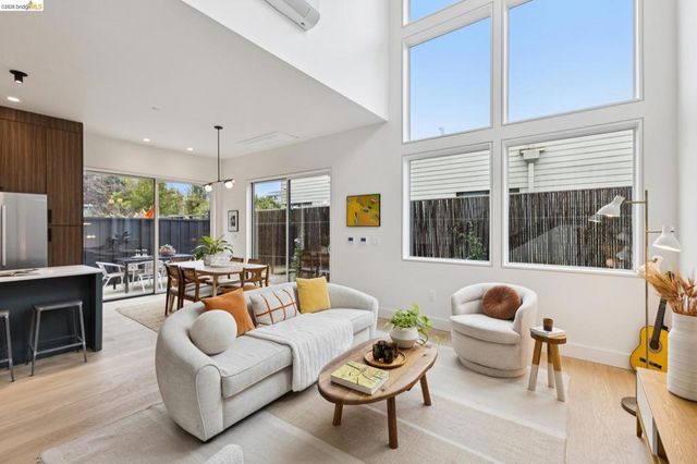 1523 Stuart, Berkeley, CA 94703