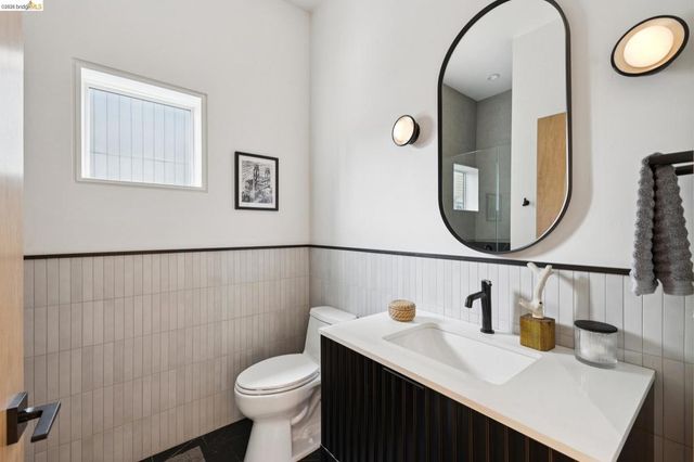 1523 Stuart, Berkeley, CA 94703