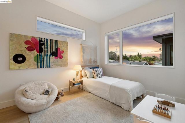 1523 Stuart, Berkeley, CA 94703