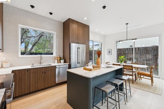 1523 Stuart, Berkeley, CA 94703