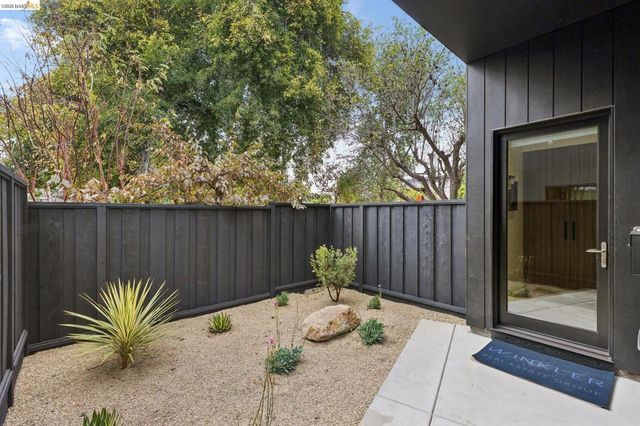 1523 Stuart, Berkeley, CA 94703