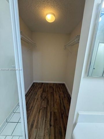 1034 W Jasmine Ln, North Lauderdale, FL 33068