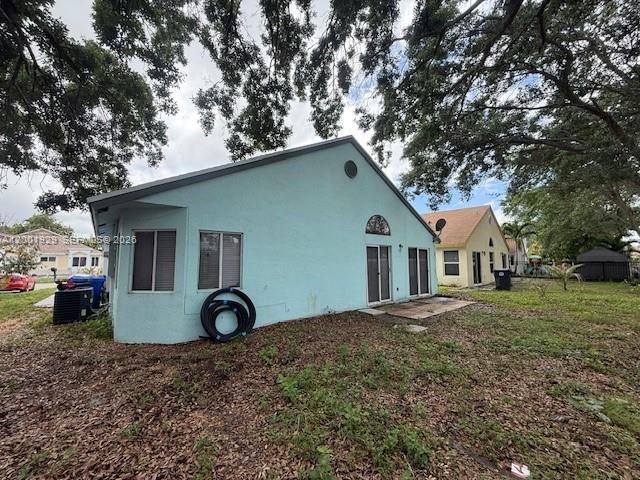 1034 W Jasmine Ln, North Lauderdale, FL 33068