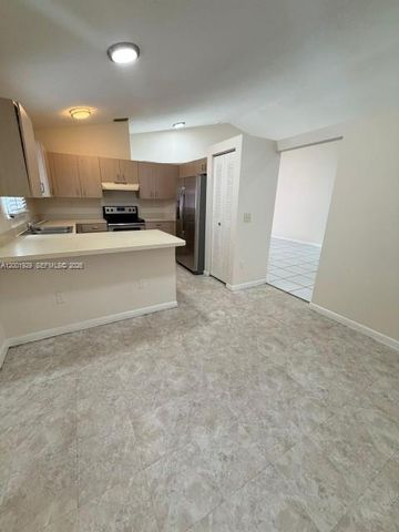 1034 W Jasmine Ln, North Lauderdale, FL 33068