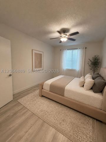 6960 SW 39th St E102, Davie, FL 33314