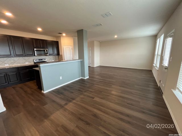 111 Sundrop Trail, New Braunfels, TX 78130