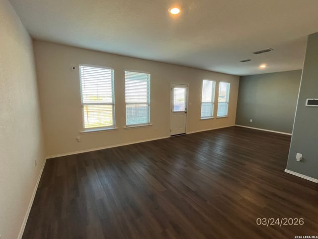 111 Sundrop Trail, New Braunfels, TX 78130