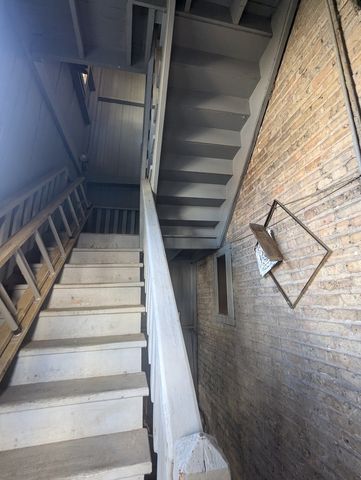 1657 N Monticello Avenue, Chicago, IL 60647