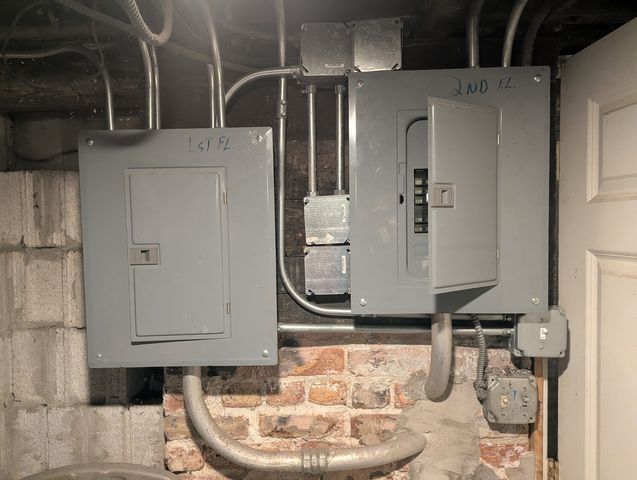 1657 N Monticello Avenue, Chicago, IL 60647