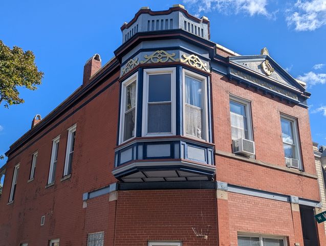 1657 N Monticello Avenue, Chicago, IL 60647