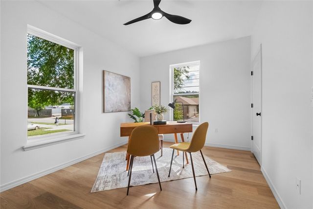 1137 N Leverett Avenue 202, Fayetteville, AR 72703