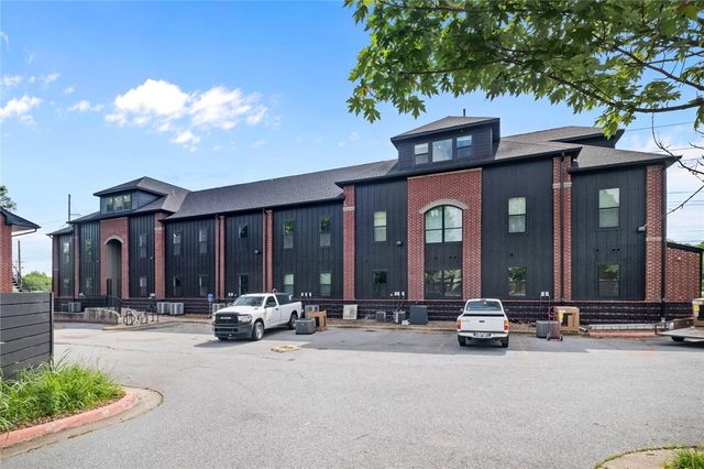 1137 N Leverett Avenue 202, Fayetteville, AR 72703