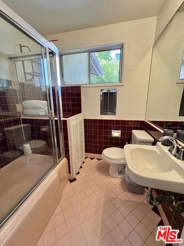 6041 Cleon Avenue, North Hollywood (los Angeles), CA 91606