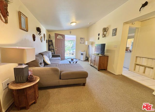 6041 Cleon Avenue, North Hollywood (los Angeles), CA 91606