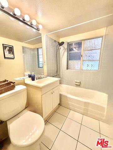 6041 Cleon Avenue, North Hollywood (los Angeles), CA 91606