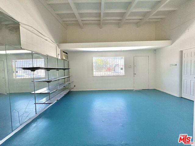 6041 Cleon Avenue, North Hollywood (los Angeles), CA 91606