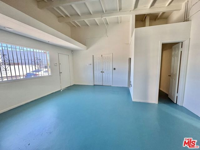 6041 Cleon Avenue, North Hollywood (los Angeles), CA 91606