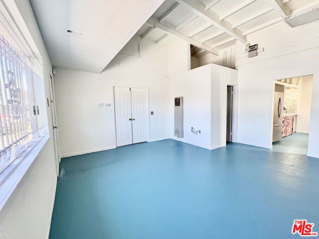 6041 Cleon Avenue, North Hollywood (los Angeles), CA 91606