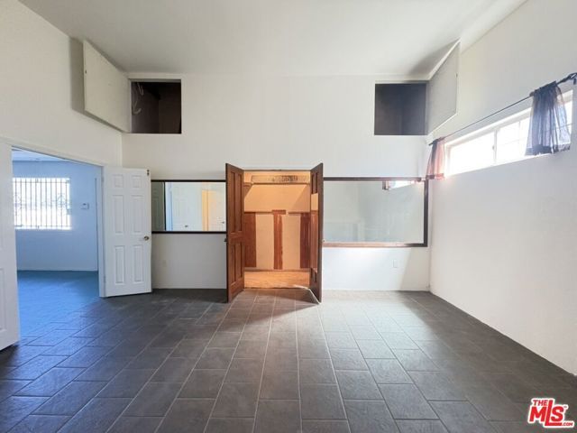 6041 Cleon Avenue, North Hollywood (los Angeles), CA 91606