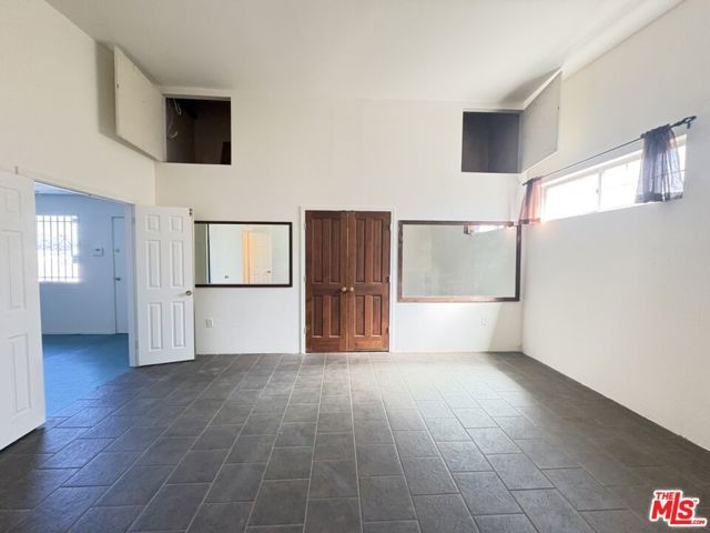 6041 Cleon Avenue, North Hollywood (los Angeles), CA 91606
