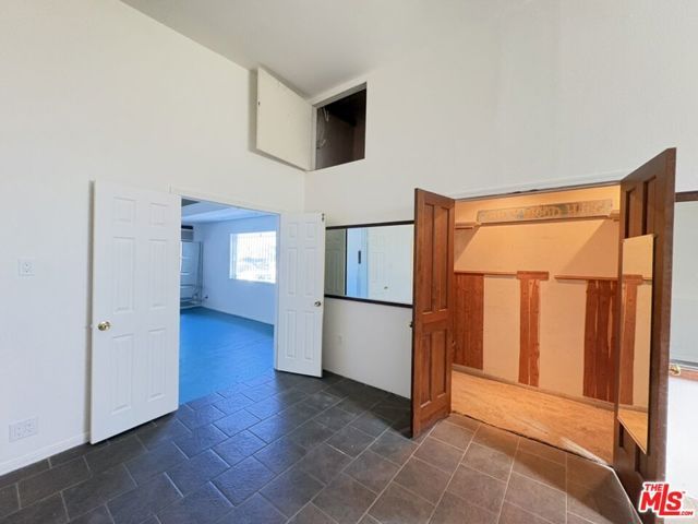 6041 Cleon Avenue, North Hollywood (los Angeles), CA 91606