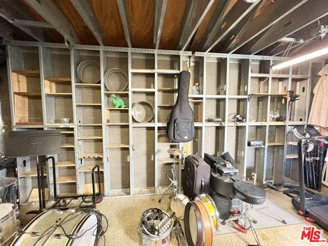 6041 Cleon Avenue, North Hollywood (los Angeles), CA 91606