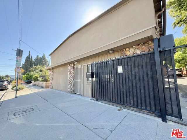 6041 Cleon Avenue, North Hollywood (los Angeles), CA 91606