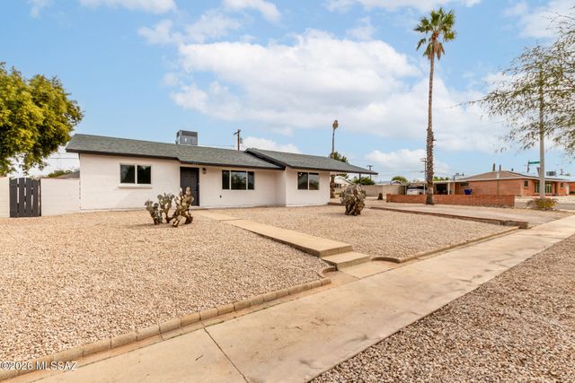 417 S Kenyon Drive, Tucson, AZ 85710