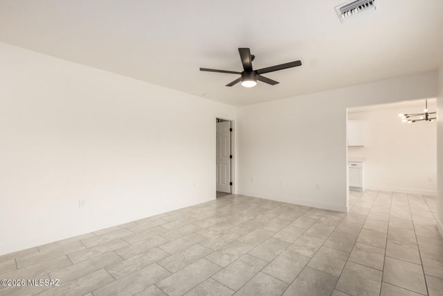 417 S Kenyon Drive, Tucson, AZ 85710