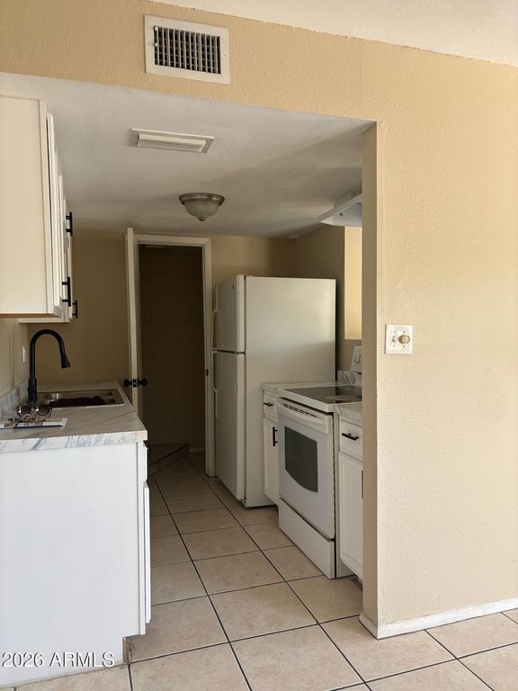 4269 N 68TH Drive, Phoenix, AZ 85033 — photo 4
