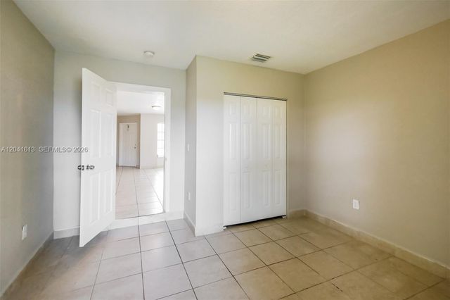 3333 NW 32nd Ct, Lauderdale Lakes, FL 33309