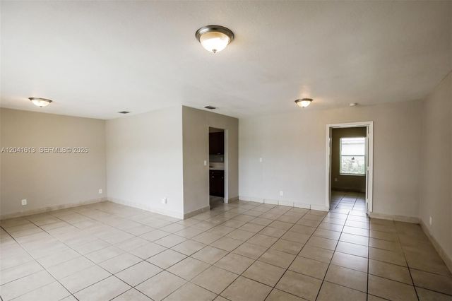 3333 NW 32nd Ct, Lauderdale Lakes, FL 33309