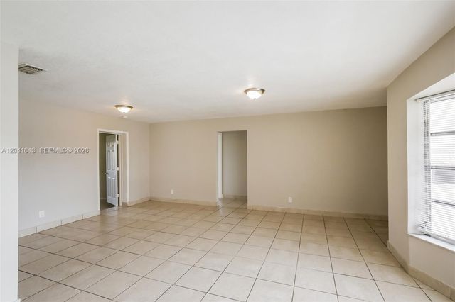 3333 NW 32nd Ct, Lauderdale Lakes, FL 33309
