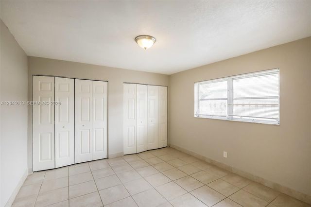 3333 NW 32nd Ct, Lauderdale Lakes, FL 33309