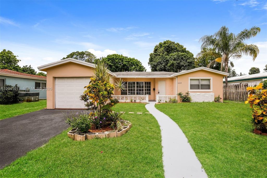 3333 NW 32nd Ct, Lauderdale Lakes, FL 33309