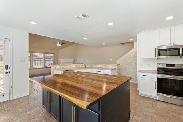 1405 Eagle Point, Royse City, TX 75189