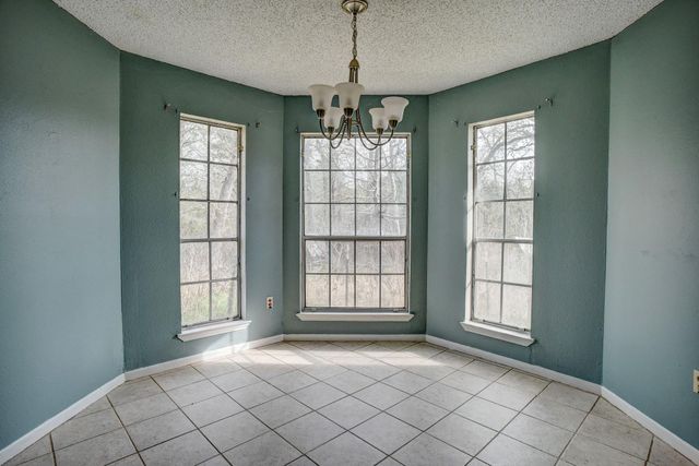 148 Pine Valley DR, Paige, TX 78659