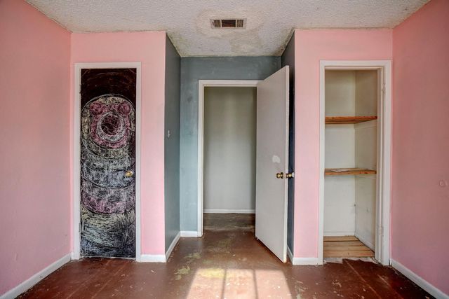 148 Pine Valley DR, Paige, TX 78659