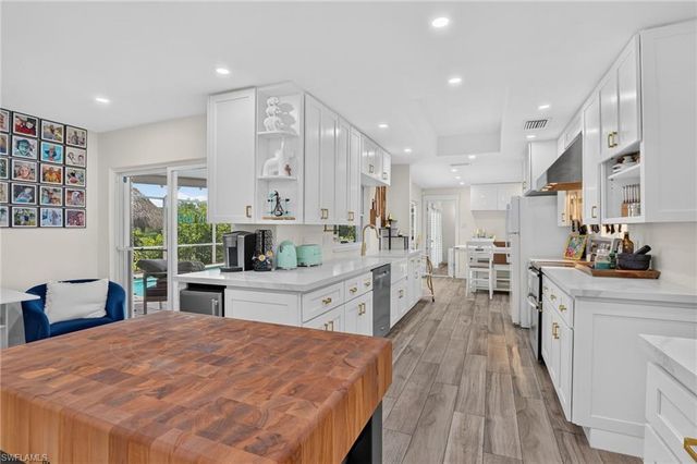 1771 Coral WAY, North Fort Myers, FL 33917