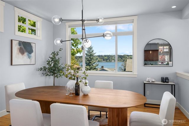 8304 54th Avenue S, Seattle, WA 98118