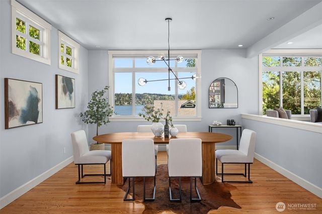 8304 54th Avenue S, Seattle, WA 98118