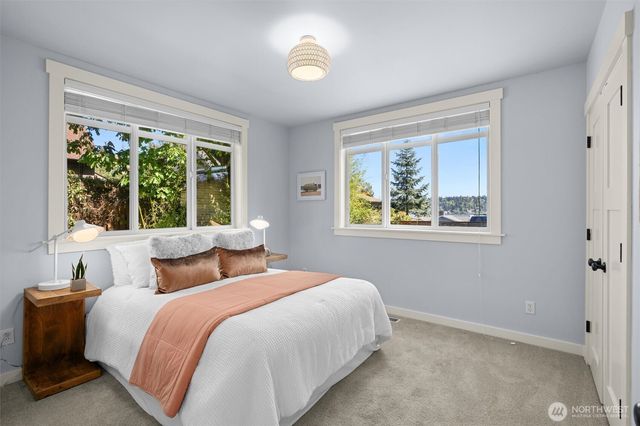 8304 54th Avenue S, Seattle, WA 98118