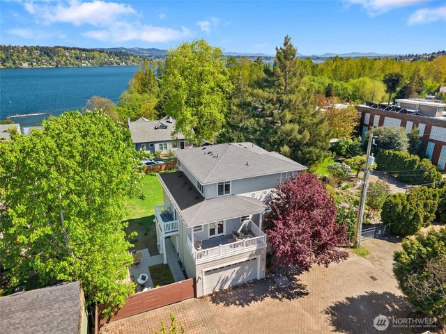 8304 54th Avenue S, Seattle, WA 98118