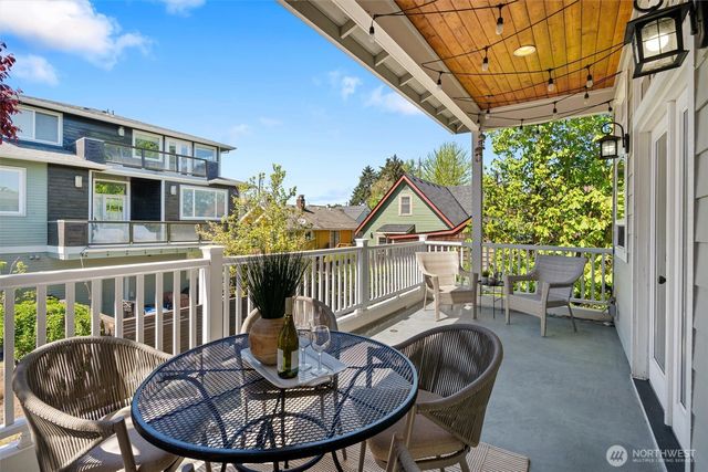 8304 54th Avenue S, Seattle, WA 98118